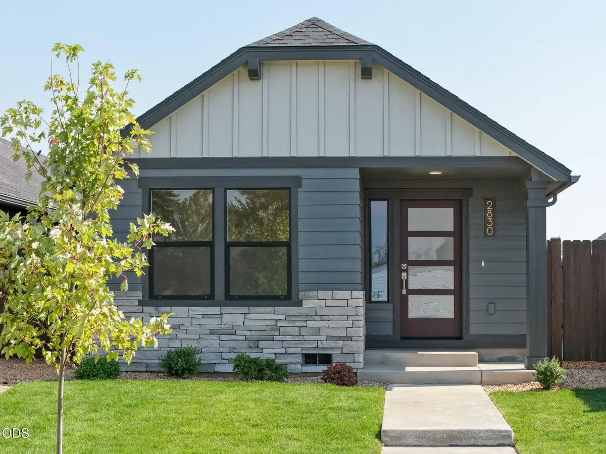 2854 NW Sterling Drive, Redmond, OR 97756 - #1