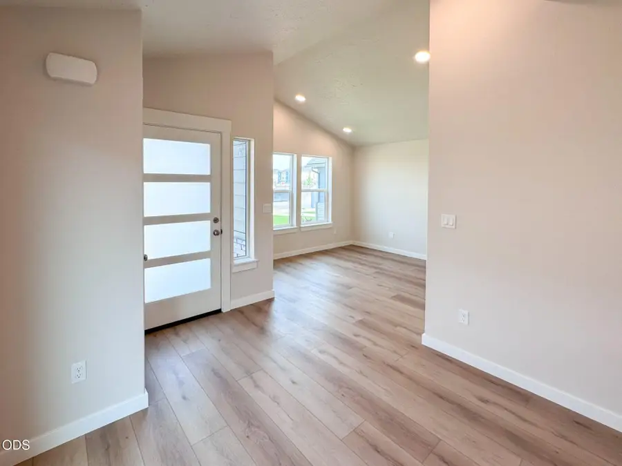 2854 NW Sterling Drive, Redmond, OR 97756 - #2