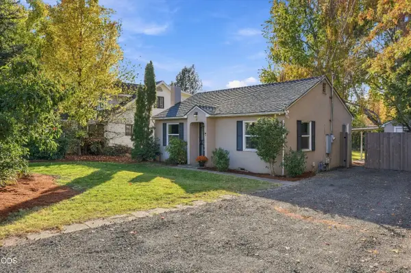 18 Highland Drive, Medford, OR 97504