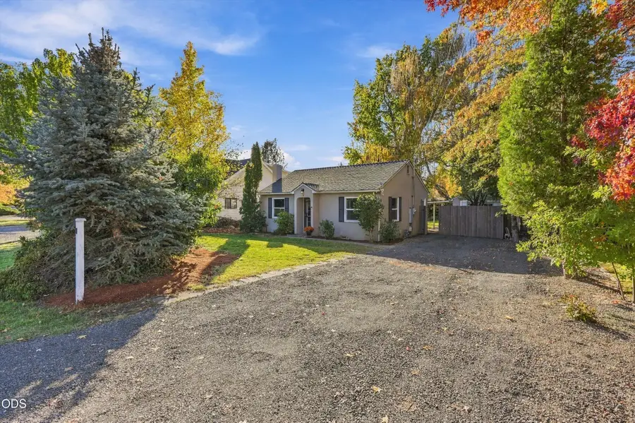 18 Highland Drive, Medford, OR 97504 - #2