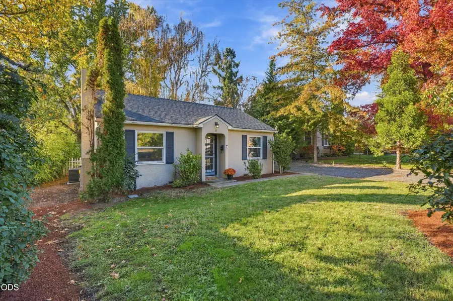18 Highland Drive, Medford, OR 97504 - #3