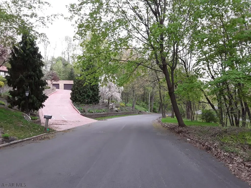 305 Ridge Ave., Altoona, PA 16602 - #1