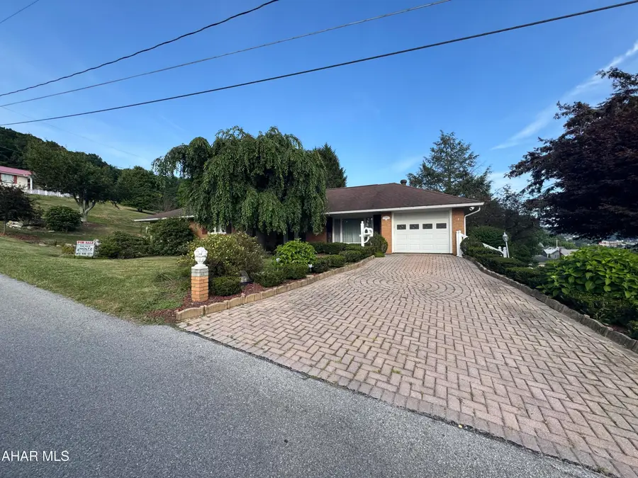 408 Sycamore Street, Northern Cambria, PA 15714 - #2