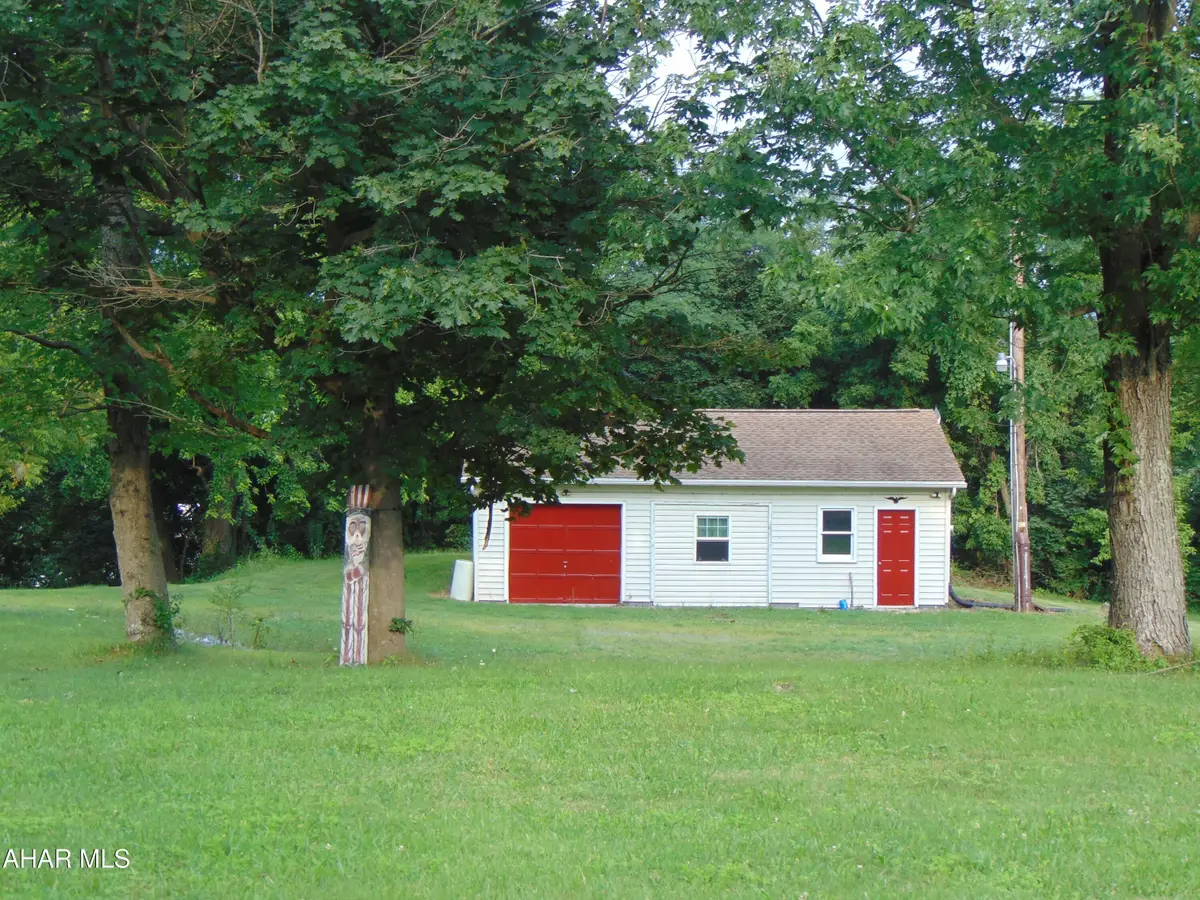 346 West Street, Everett, PA 15537 - #1