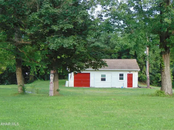 346 West Street, Everett, PA 15537