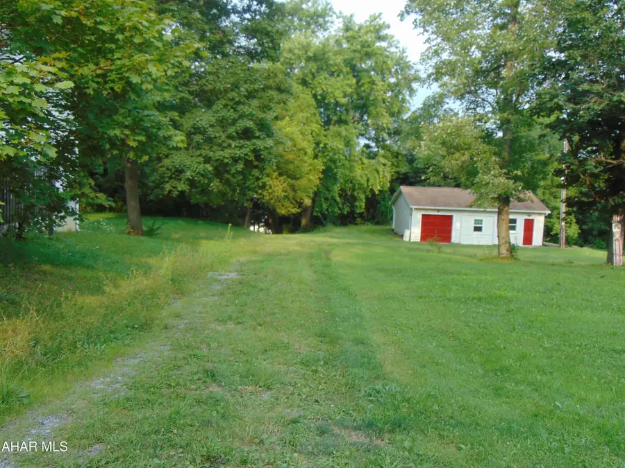 346 West Street, Everett, PA 15537 - #3