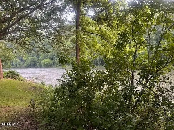 270 Pharr Road, Everett, PA 15537