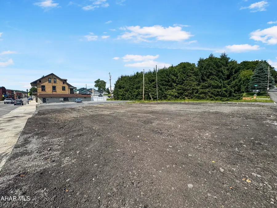 1017 Main Street, Portage, PA 15946 - #3