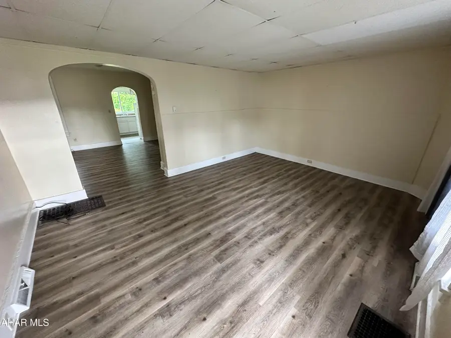 305 2nd Avenue, Altoona, PA 16602 - #2