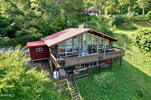 384 Little Valley Road, Claysburg, PA 16625