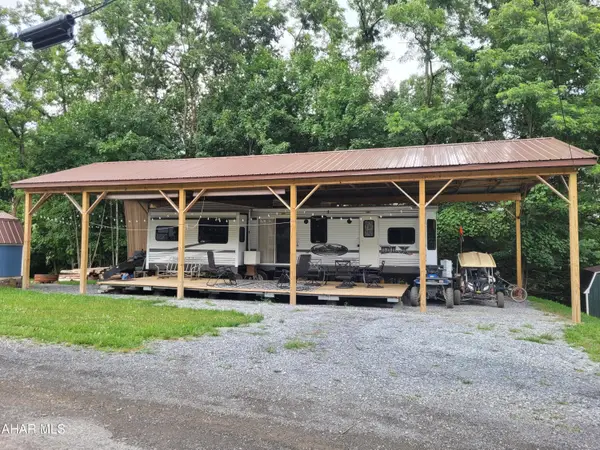 284 N Locust Lane, Flinton, PA 16640