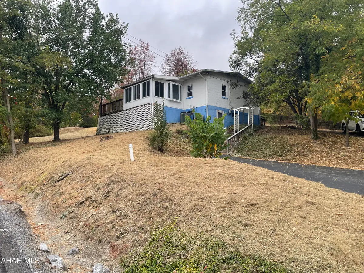 245 Harmony Drive, Altoona, PA 16601 - #1