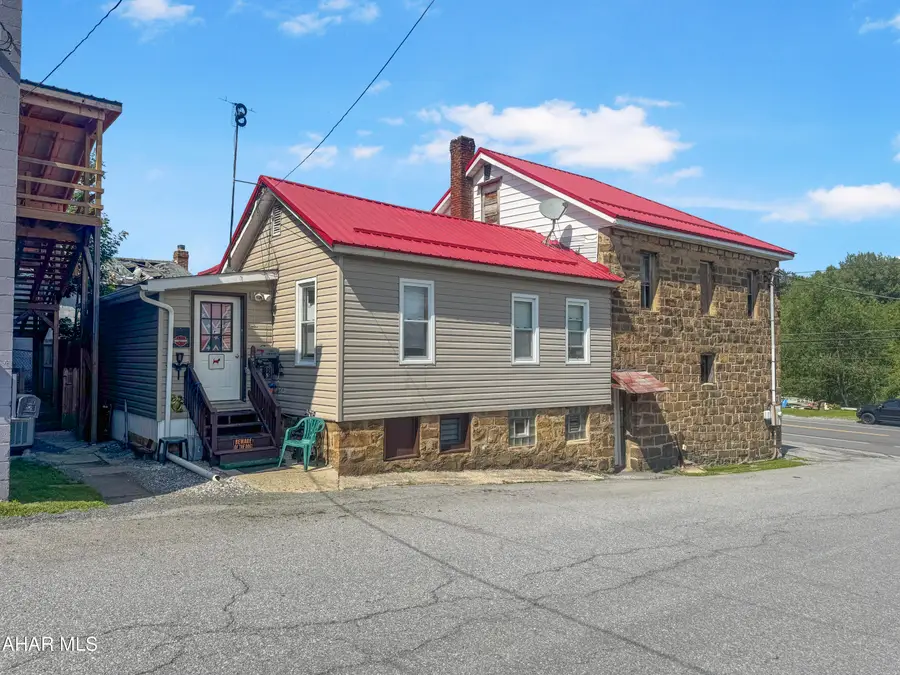 1401 Cardiff Road, Nanty Glo, PA 15943 - #3