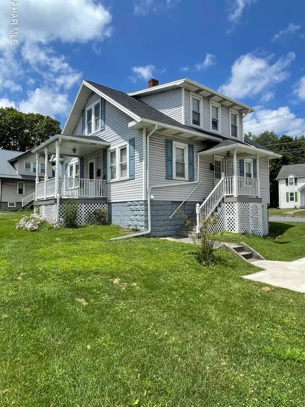 711 Rowena Drive, Ebensburg, PA 15931