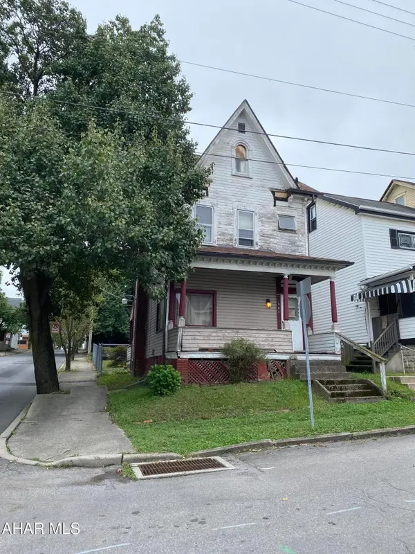 801 3rd Avenue, Altoona, PA 16602