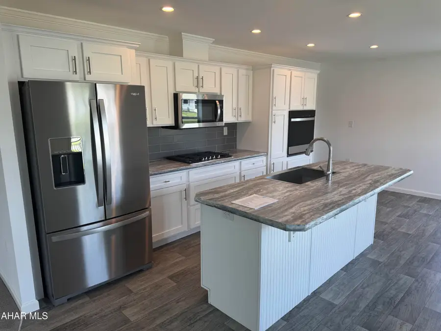 1066 Oak Terrace Drive, Martinsburg, PA 16662 - #2