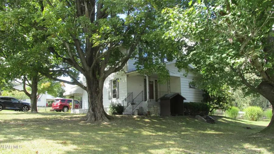 3548 Pierce Street, Altoona, PA 16601 - #3