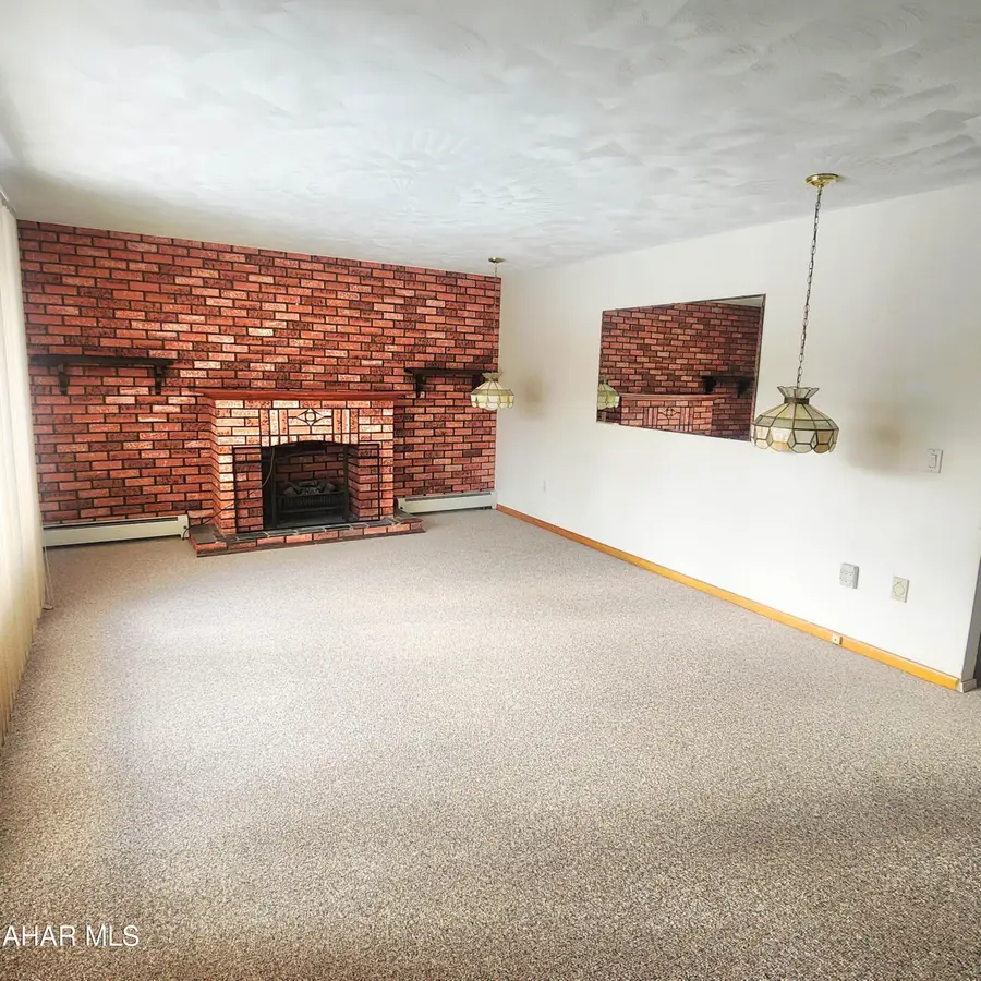 110 E Hudson Avenue, Altoona, PA 16602 - #3