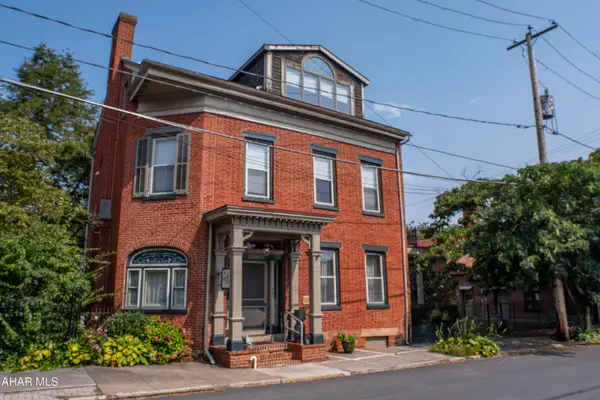 418 N Montgomery Street, Hollidaysburg, PA 16648