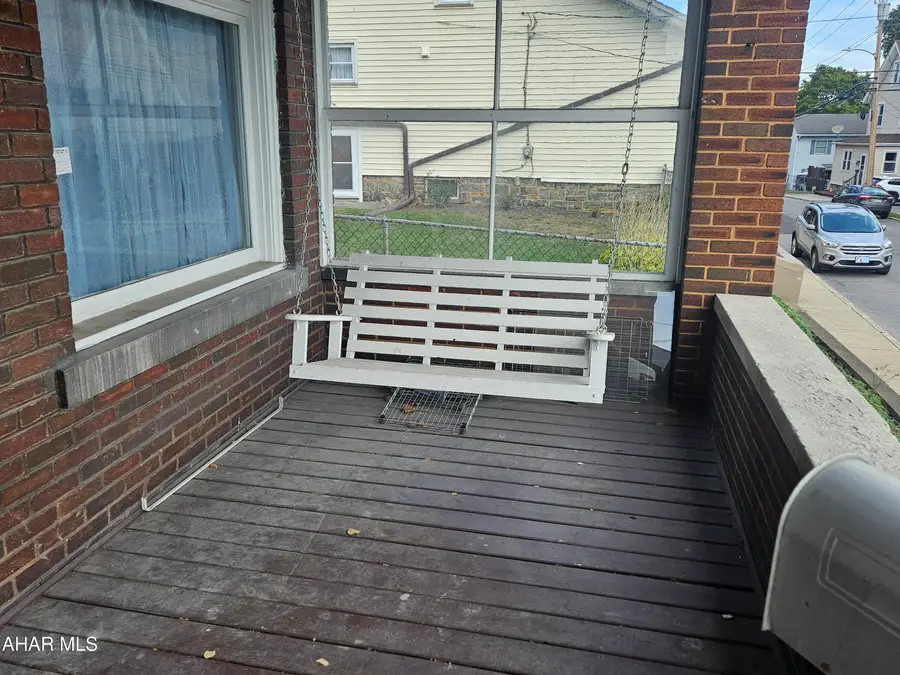 2022 Pine Avenue, Altoona, PA 16601 - #2