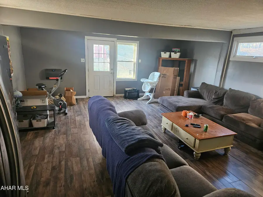 2022 Pine Avenue, Altoona, PA 16601 - #3