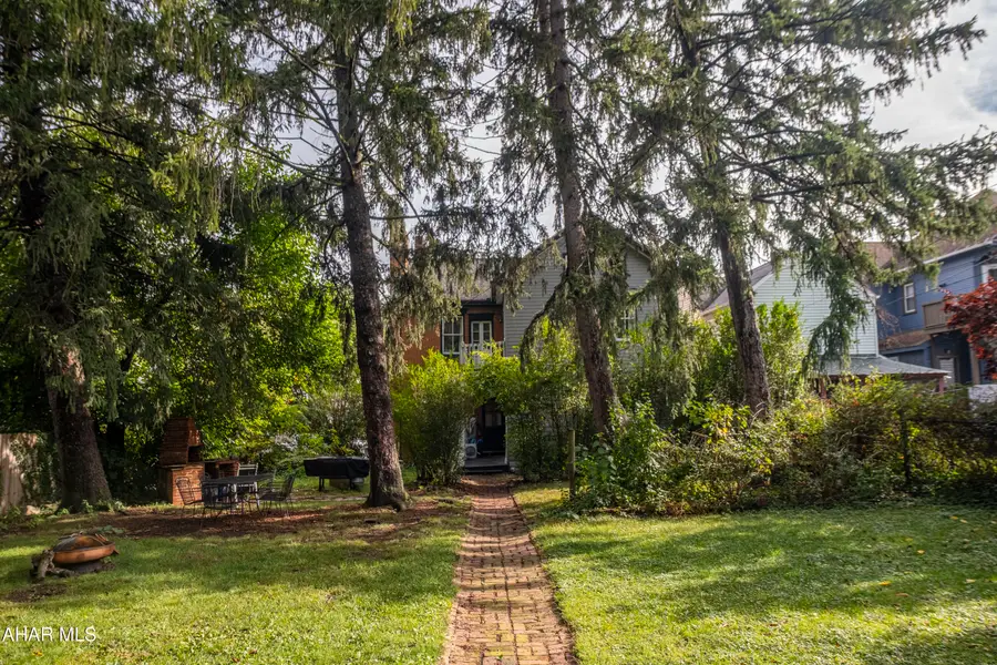 605 Blair Street, Hollidaysburg, PA 16648 - #3