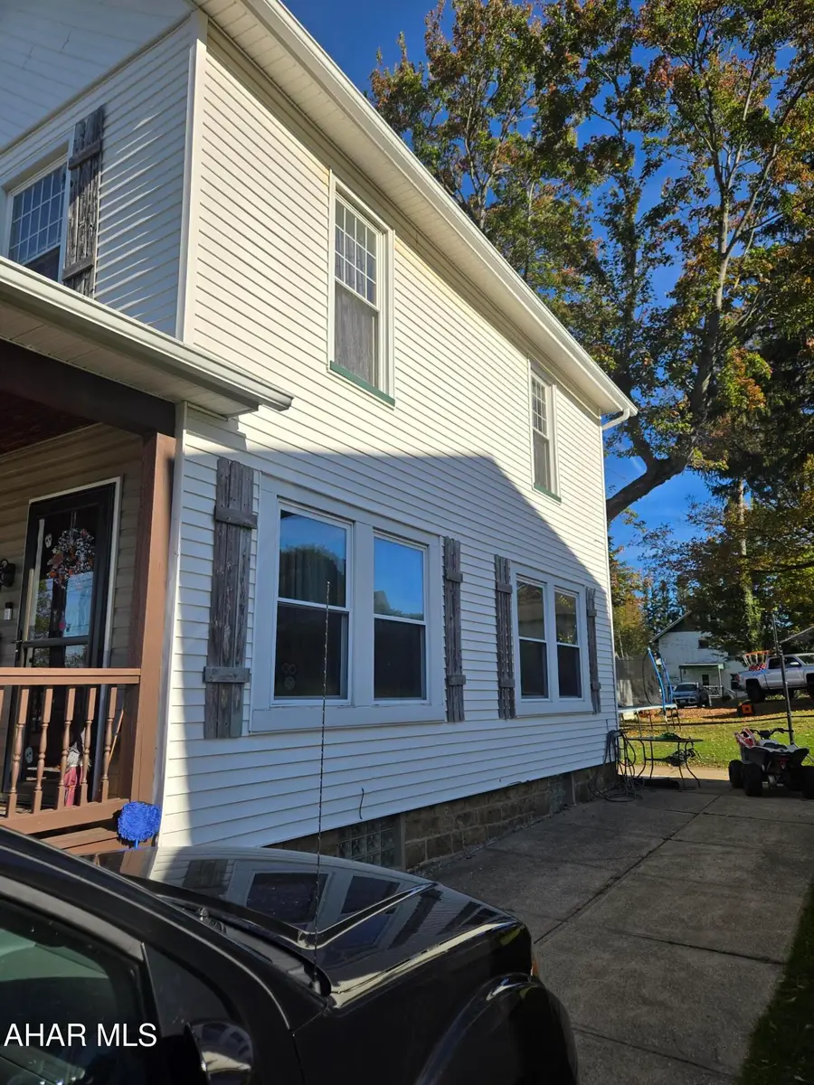 515 Ashcroft Avenue, Cresson, PA 16630 - #2