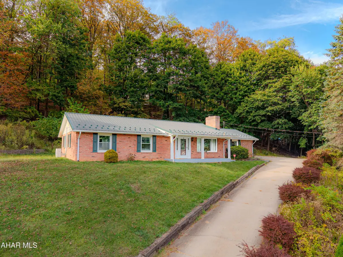 680 Barclay Drive, Bedford, PA 15522 - #1