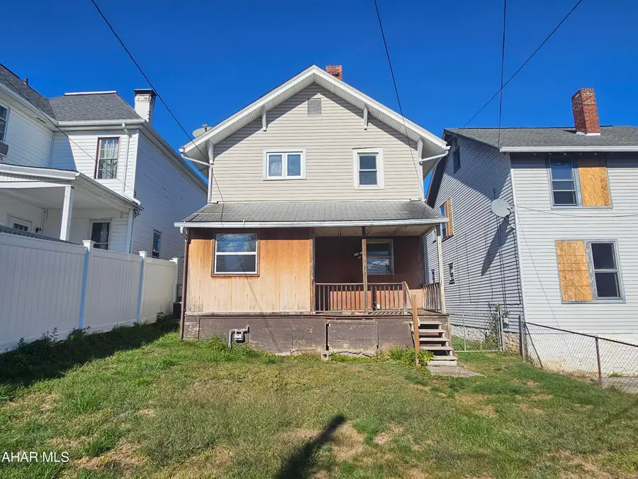 1107 N 3rd Street, Altoona, PA 16601 - #3