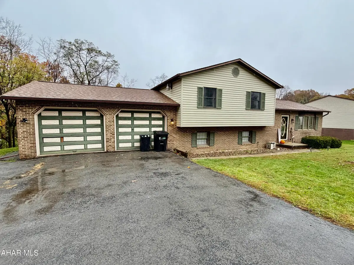 1668 Juniata Lane, Altoona, PA 16602 - #1