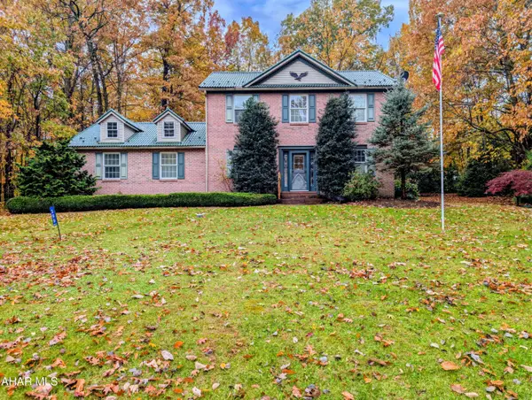 399 Ridgewood Drive, New Paris, PA 15554
