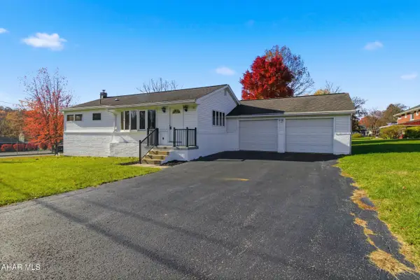 116 Hazel Drive, Hollidaysburg, PA 16648