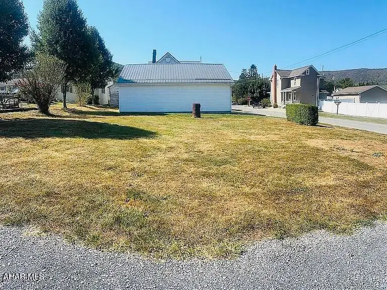 1306 Liberty Street, Saxton, PA 16678 - #3