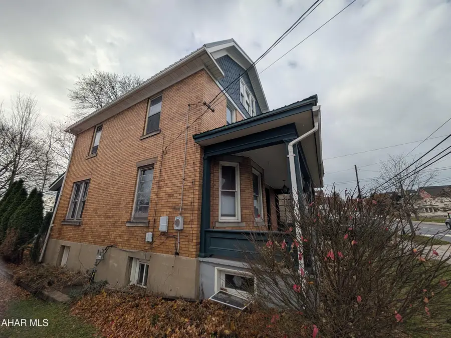 304 E High Street, Ebensburg, PA 15931 - #2