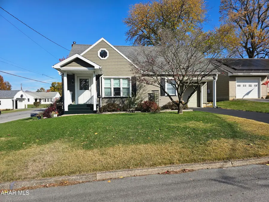 401 E Julian Street, Martinsburg, PA 16662 - #3