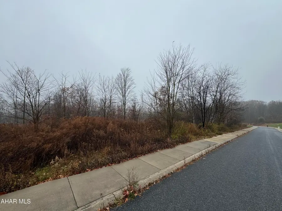 735 Brush Oaks Drive, Altoona, PA 16602 - #2