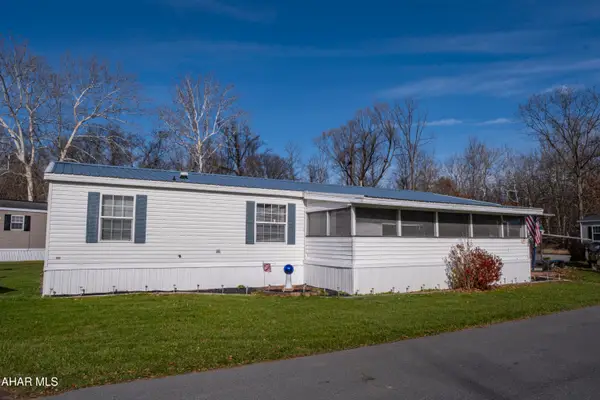 305 Brown Swiss Circle, Duncansville, PA 16635