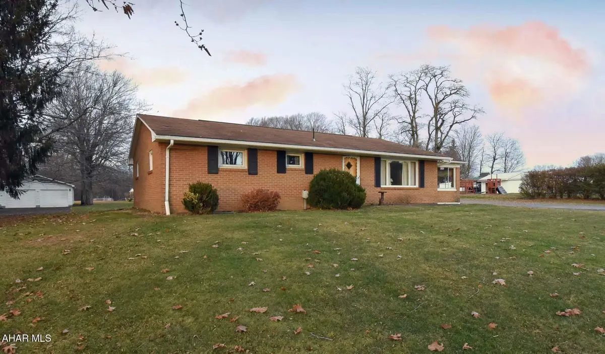 1325 Forest Hills Drive, Salix, PA 15952 - #1