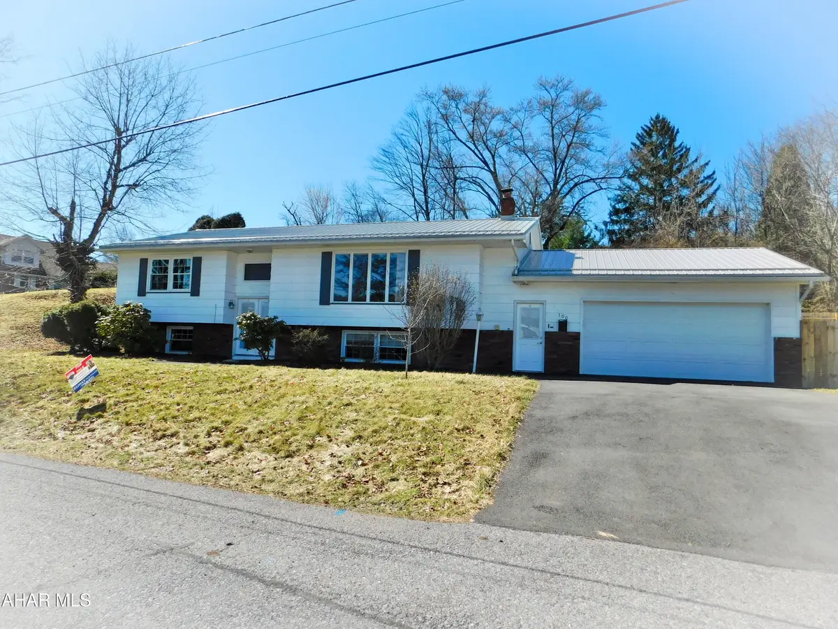 300 Wordsworth Avenue, Altoona, PA 16602 - #1
