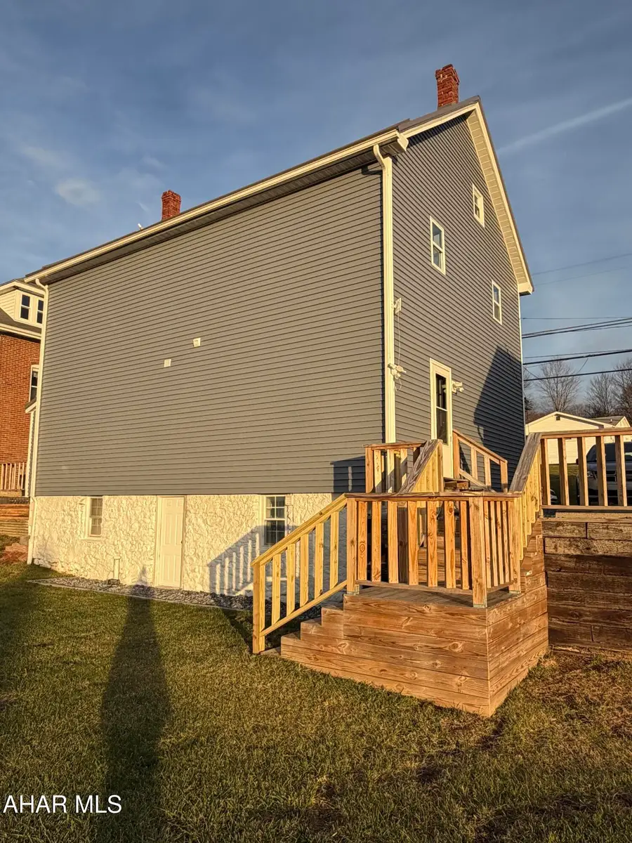 1009-1011 Main Street, Lilly, PA 15938 - #3