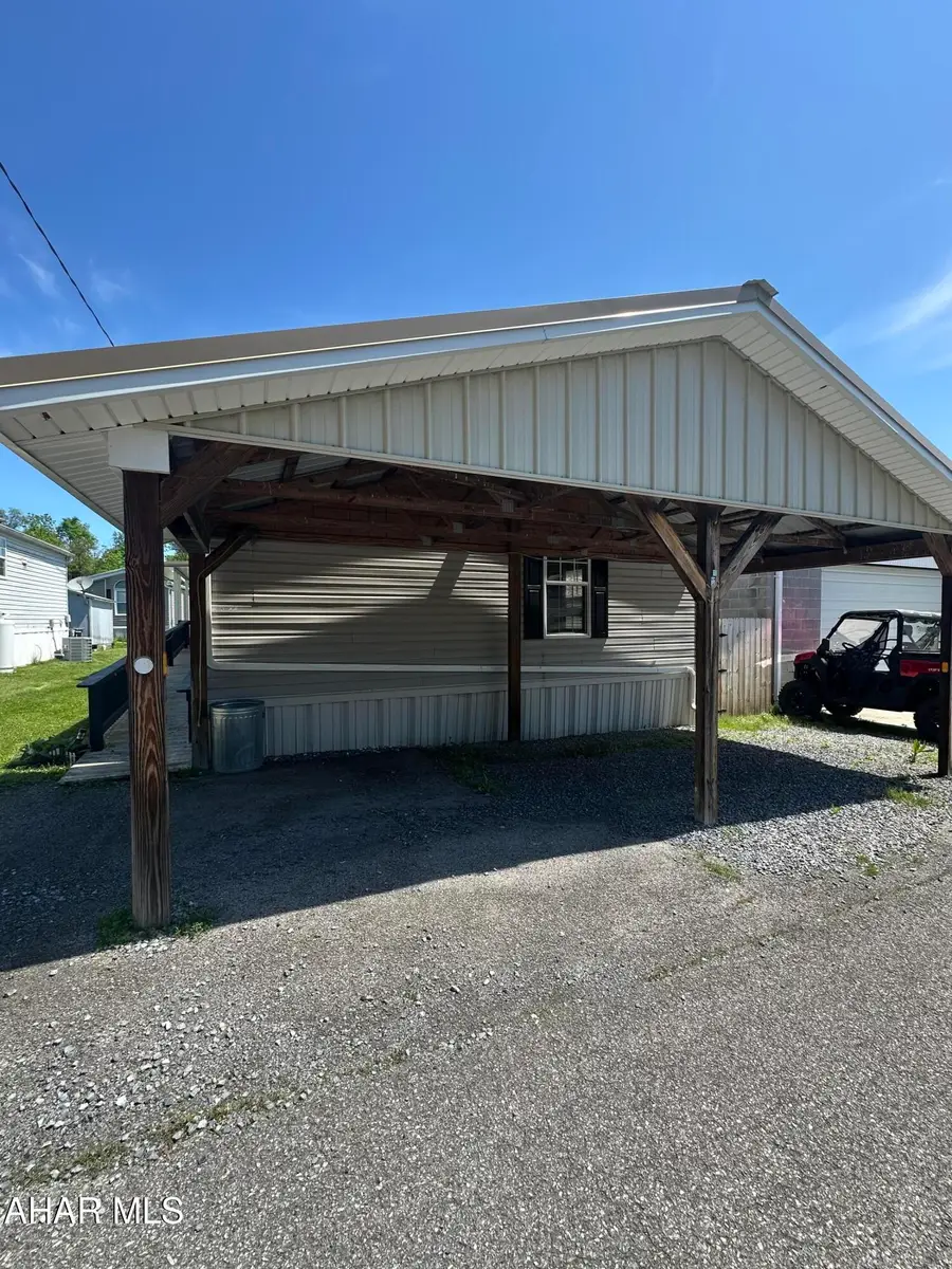 220 Bud Circle, Altoona, PA 16602 - #2
