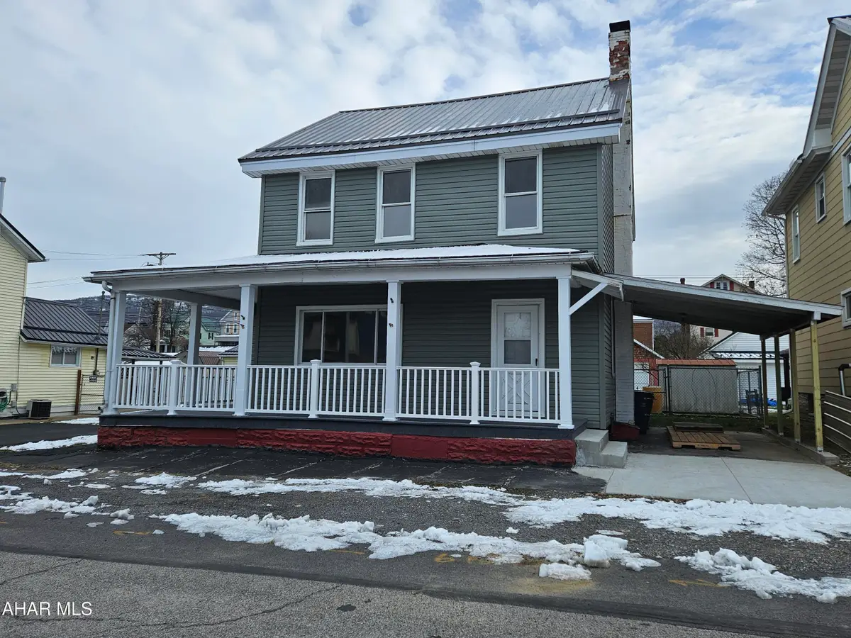 615 E 2nd Street, Bellwood, PA 16617 - #1