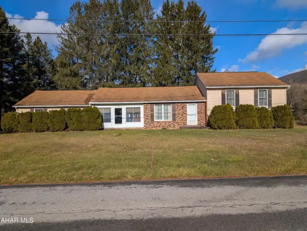 147 Pine Street, Hyndman, PA 15545