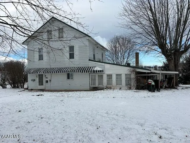 303 N Market Alley, Martinsburg, PA 16662 - #1