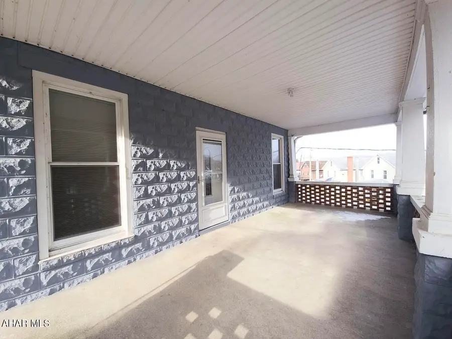 103 E 4th Street, Williamsburg, PA 16693 - #2