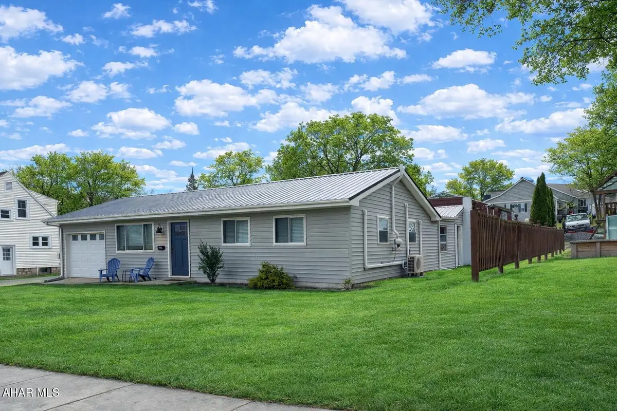 223 W John Street, Bedford, PA 15522 - #1