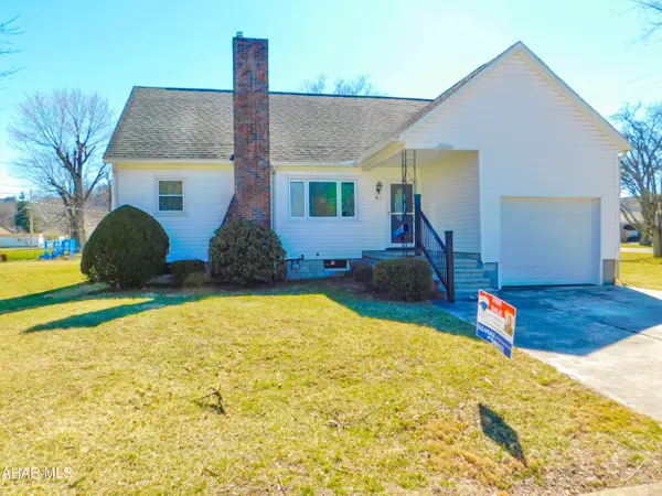 1029 6th Avenue, Duncansville, PA 16635