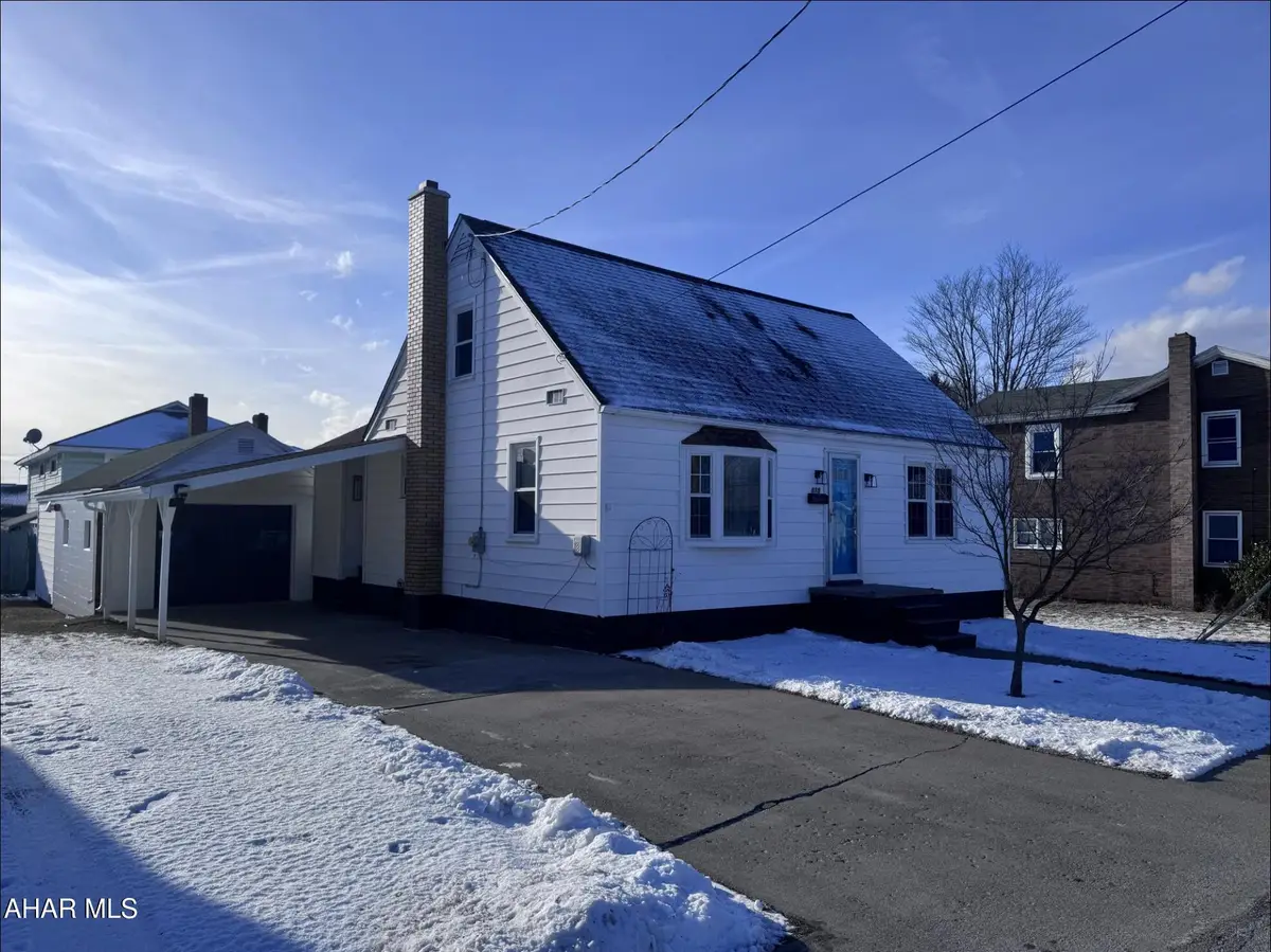 515 N 11th Street, Philipsburg, PA 16866 - #1