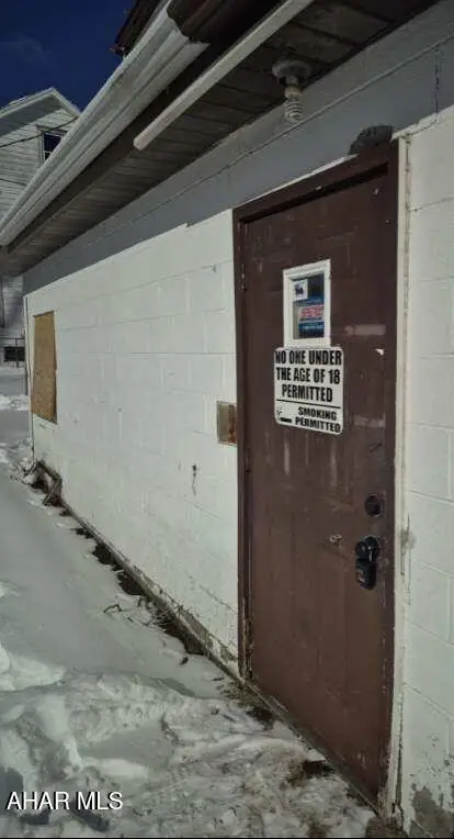 329 N 5th Avenue, Altoona, PA 16601 - #3