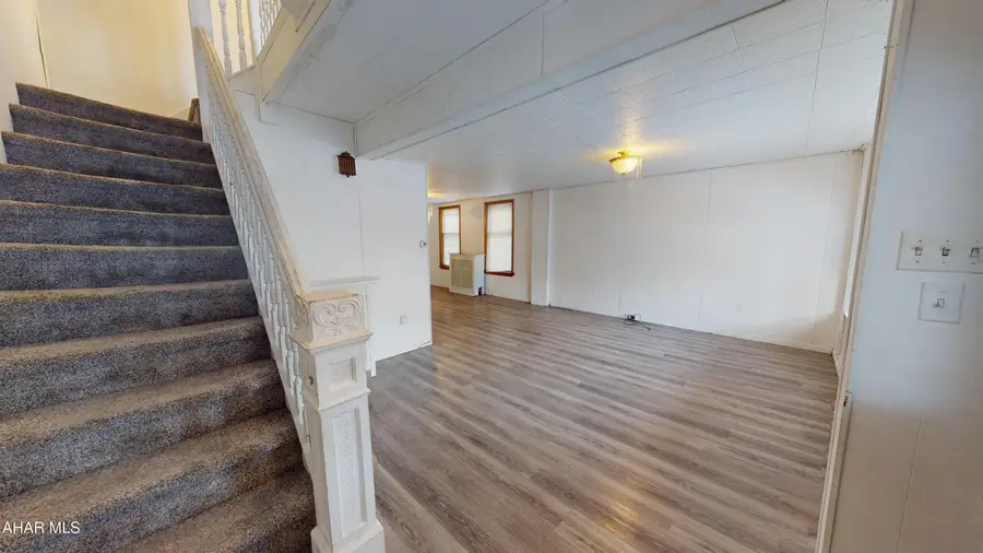 404 Cherry Avenue, Altoona, PA 16601 - #2